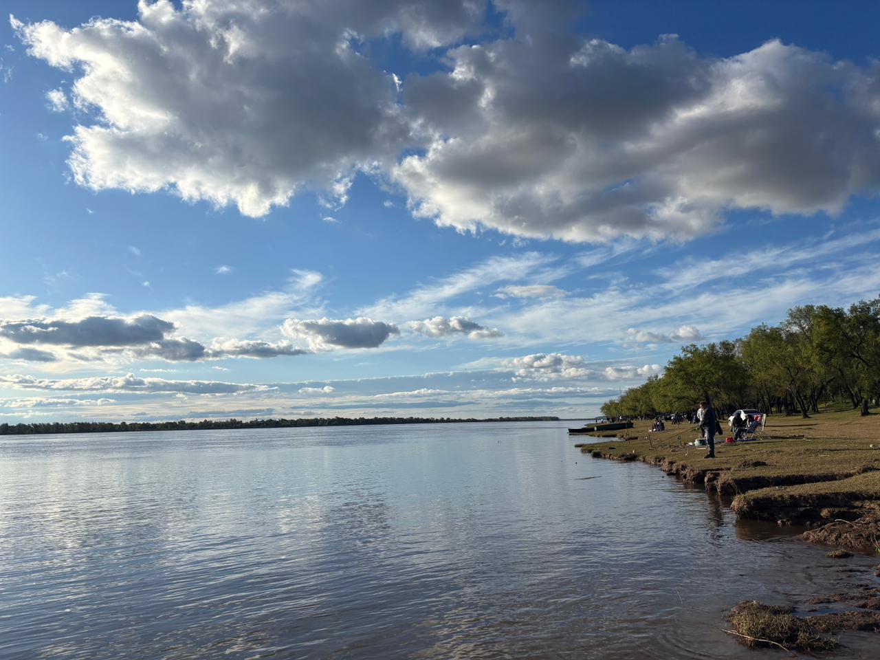 cielo-tiempo-rio-parana-brugo-ligeramente-nublado-3