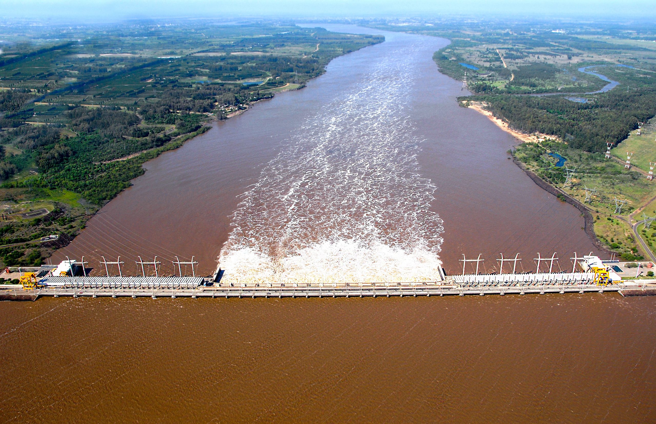 represa-salto-grande-aerea-scaled-1